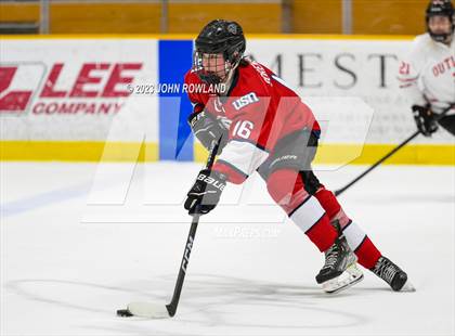 Thumbnail 3 in Brentwood Academy vs Outlaws photogallery.