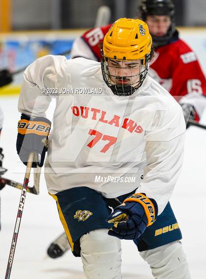Thumbnail 3 in Brentwood Academy vs Outlaws photogallery.