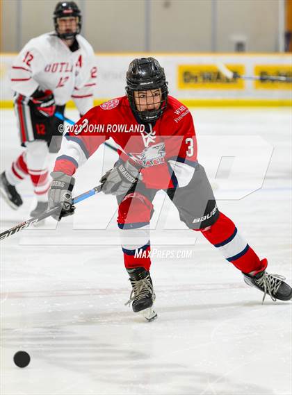 Thumbnail 3 in Brentwood Academy vs Outlaws photogallery.