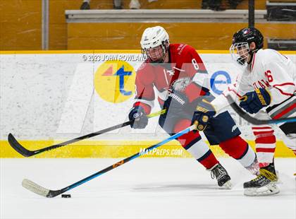 Thumbnail 3 in Brentwood Academy vs Outlaws photogallery.