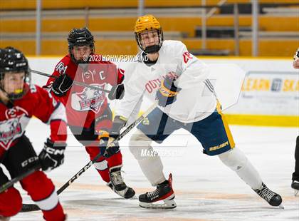Thumbnail 2 in Brentwood Academy vs Outlaws photogallery.