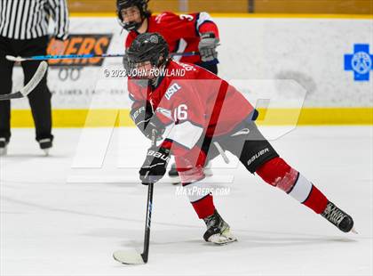 Thumbnail 2 in Brentwood Academy vs Outlaws photogallery.
