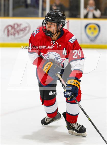 Thumbnail 2 in Brentwood Academy vs Outlaws photogallery.