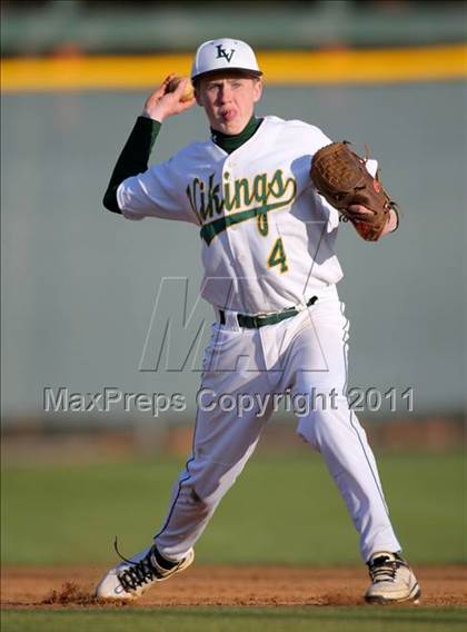 Thumbnail 1 in Oakton @ Loudoun Valley photogallery.