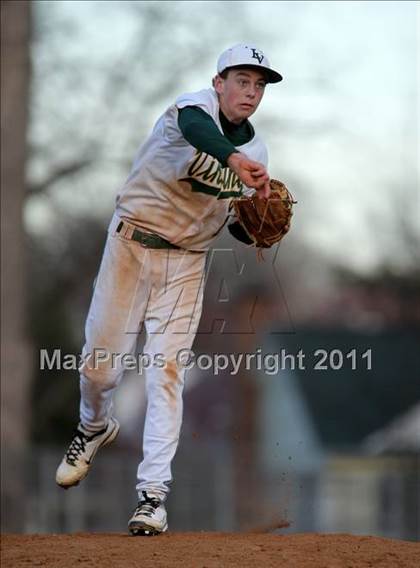 Thumbnail 1 in Oakton @ Loudoun Valley photogallery.