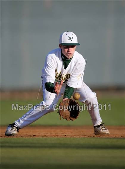 Thumbnail 2 in Oakton @ Loudoun Valley photogallery.