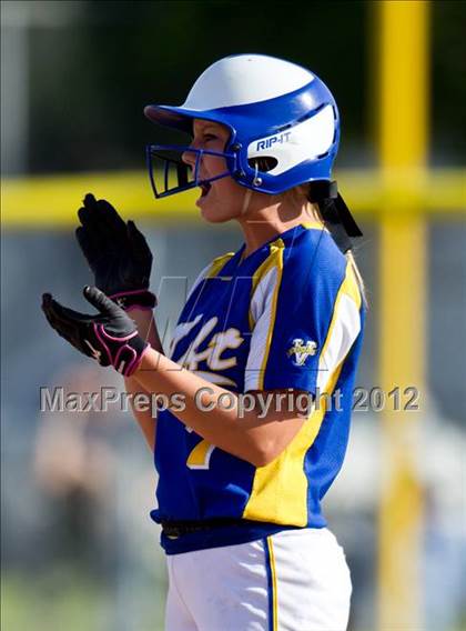 Thumbnail 3 in Riverdale @ Taft (CIF CS D4 Semifinal) photogallery.