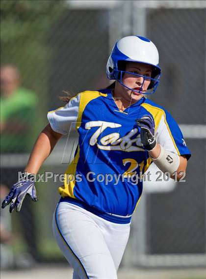 Thumbnail 2 in Riverdale @ Taft (CIF CS D4 Semifinal) photogallery.