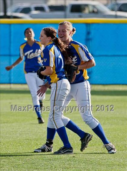 Thumbnail 2 in Riverdale @ Taft (CIF CS D4 Semifinal) photogallery.