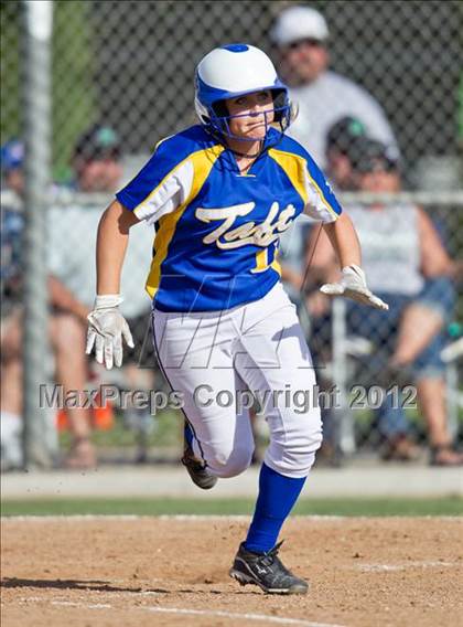 Thumbnail 1 in Riverdale @ Taft (CIF CS D4 Semifinal) photogallery.