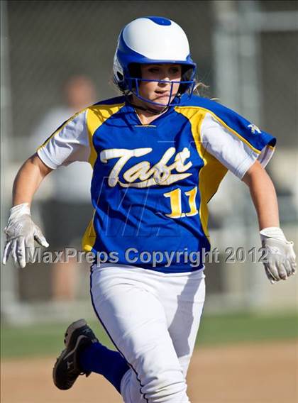 Thumbnail 3 in Riverdale @ Taft (CIF CS D4 Semifinal) photogallery.