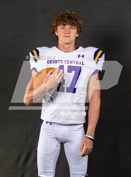 Thumbnail 2 in DeSoto Central (Team and Individual) photogallery.