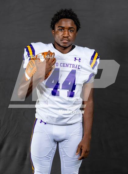 Thumbnail 3 in DeSoto Central (Team and Individual) photogallery.