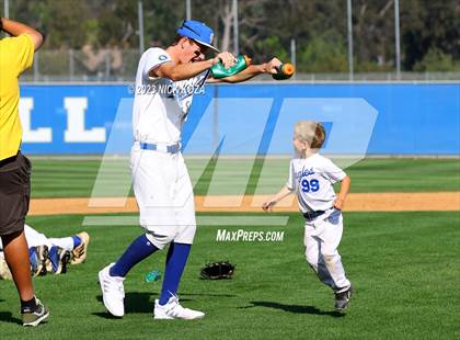 Thumbnail 2 in Santa Margarita vs. La Costa Canyon (CIF SoCal D1 Regional Finals) photogallery.