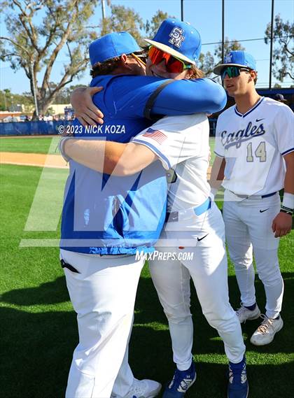 Thumbnail 2 in Santa Margarita vs. La Costa Canyon (CIF SoCal D1 Regional Finals) photogallery.