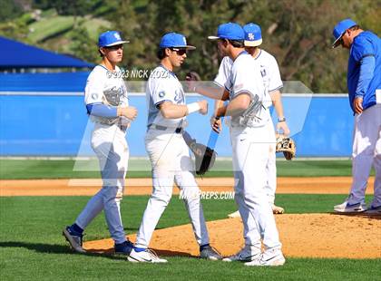 Thumbnail 3 in Santa Margarita vs. La Costa Canyon (CIF SoCal D1 Regional Finals) photogallery.