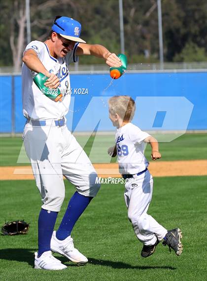 Thumbnail 2 in Santa Margarita vs. La Costa Canyon (CIF SoCal D1 Regional Finals) photogallery.