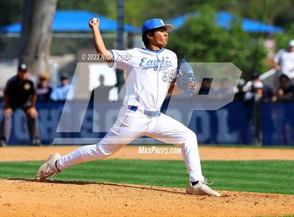 Thumbnail 1 in Santa Margarita vs. La Costa Canyon (CIF SoCal D1 Regional Finals) photogallery.