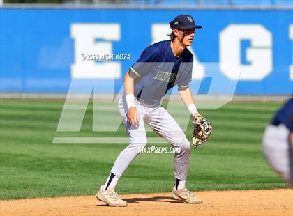 Thumbnail 2 in Santa Margarita vs. La Costa Canyon (CIF SoCal D1 Regional Finals) photogallery.