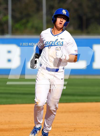 Thumbnail 2 in Santa Margarita vs. La Costa Canyon (CIF SoCal D1 Regional Finals) photogallery.