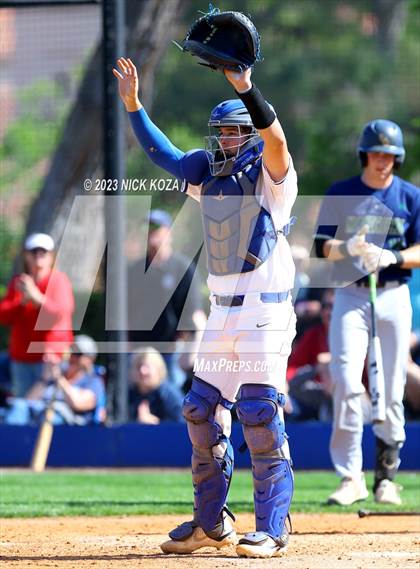 Thumbnail 3 in Santa Margarita vs. La Costa Canyon (CIF SoCal D1 Regional Finals) photogallery.