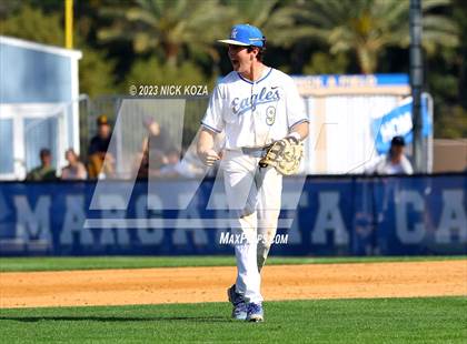 Thumbnail 1 in Santa Margarita vs. La Costa Canyon (CIF SoCal D1 Regional Finals) photogallery.