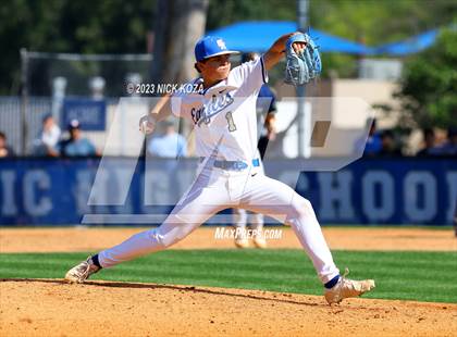 Thumbnail 1 in Santa Margarita vs. La Costa Canyon (CIF SoCal D1 Regional Finals) photogallery.