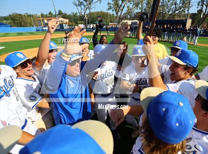Thumbnail 3 in Santa Margarita vs. La Costa Canyon (CIF SoCal D1 Regional Finals) photogallery.