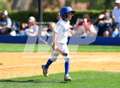 Thumbnail 2 in Santa Margarita vs. La Costa Canyon (CIF SoCal D1 Regional Finals) photogallery.