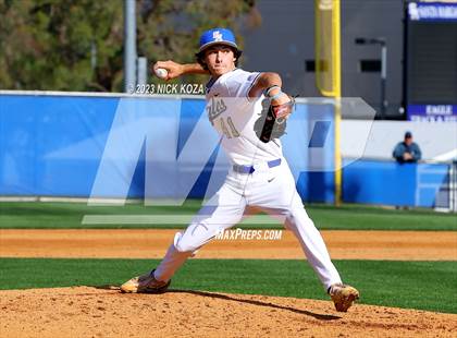 Thumbnail 1 in Santa Margarita vs. La Costa Canyon (CIF SoCal D1 Regional Finals) photogallery.