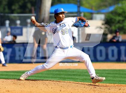 Thumbnail 3 in Santa Margarita vs. La Costa Canyon (CIF SoCal D1 Regional Finals) photogallery.