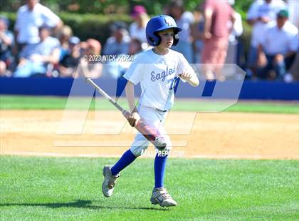 Thumbnail 3 in Santa Margarita vs. La Costa Canyon (CIF SoCal D1 Regional Finals) photogallery.