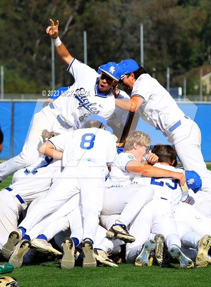 Thumbnail 1 in Santa Margarita vs. La Costa Canyon (CIF SoCal D1 Regional Finals) photogallery.