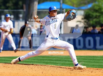 Thumbnail 1 in Santa Margarita vs. La Costa Canyon (CIF SoCal D1 Regional Finals) photogallery.