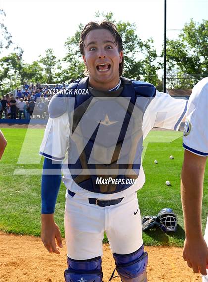Thumbnail 1 in Santa Margarita vs. La Costa Canyon (CIF SoCal D1 Regional Finals) photogallery.