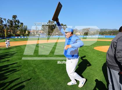 Thumbnail 2 in Santa Margarita vs. La Costa Canyon (CIF SoCal D1 Regional Finals) photogallery.