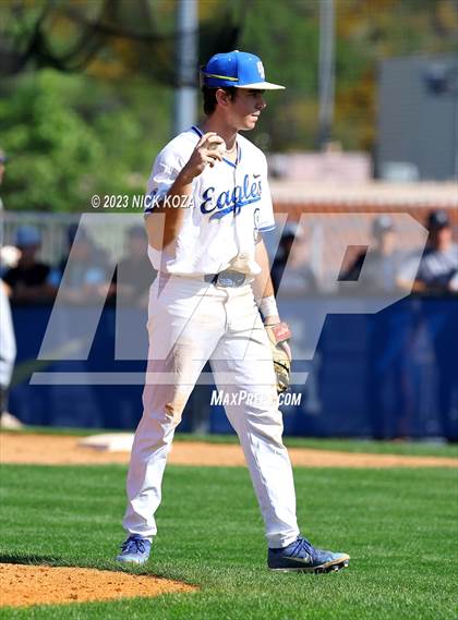 Thumbnail 1 in Santa Margarita vs. La Costa Canyon (CIF SoCal D1 Regional Finals) photogallery.