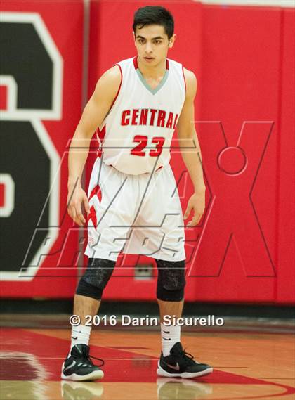 Thumbnail 3 in Salpointe Catholic @ Central photogallery.