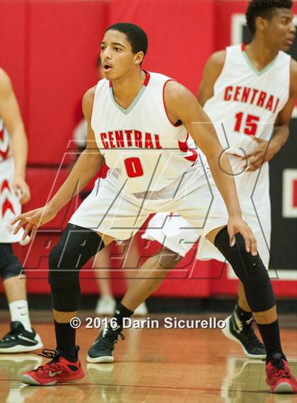Thumbnail 1 in Salpointe Catholic @ Central photogallery.