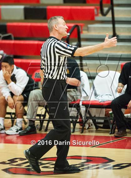Thumbnail 3 in Salpointe Catholic @ Central photogallery.