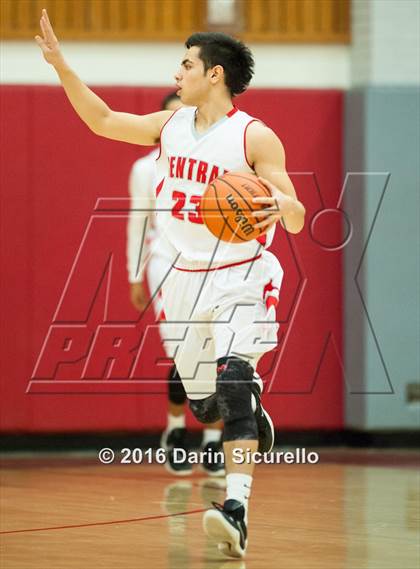 Thumbnail 3 in Salpointe Catholic @ Central photogallery.