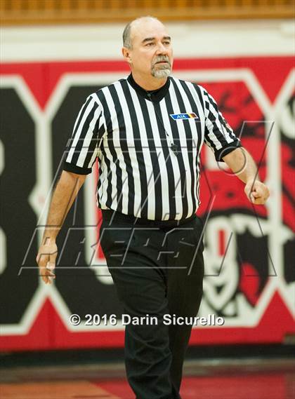 Thumbnail 2 in Salpointe Catholic @ Central photogallery.