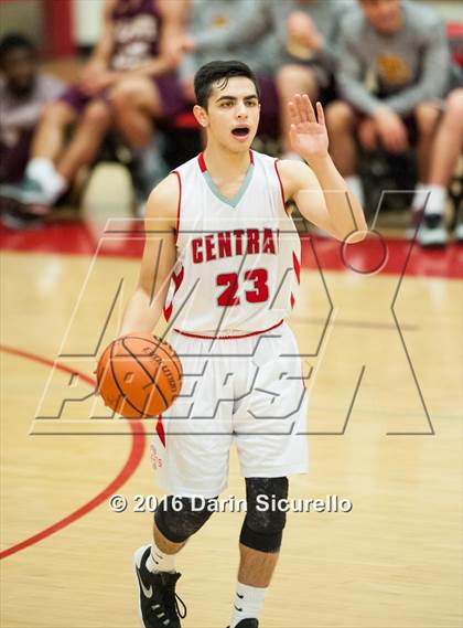Thumbnail 2 in Salpointe Catholic @ Central photogallery.