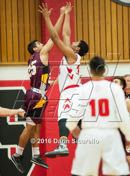 Thumbnail 3 in Salpointe Catholic @ Central photogallery.