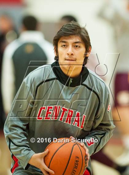 Thumbnail 3 in Salpointe Catholic @ Central photogallery.