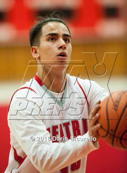 Thumbnail 1 in Salpointe Catholic @ Central photogallery.
