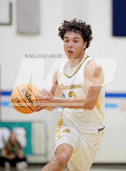 Thumbnail 2 in Mission Bay vs. Scripps Ranch (CIF SDS Division 1 Final) photogallery.