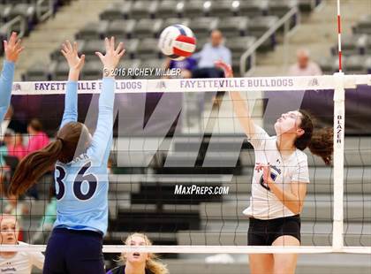 Thumbnail 3 in Har-Ber @ Fayetteville photogallery.
