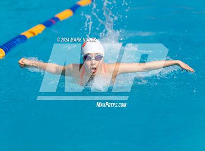 Thumbnail 2 in Franklin vs Cosumnes Oaks photogallery.