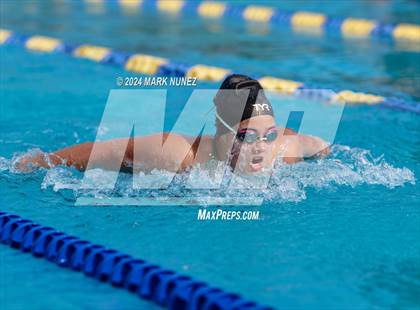 Thumbnail 2 in Franklin vs Cosumnes Oaks photogallery.